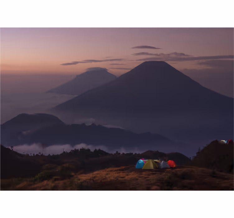 Blind kitchen hikers in misty mountains - TenStickers