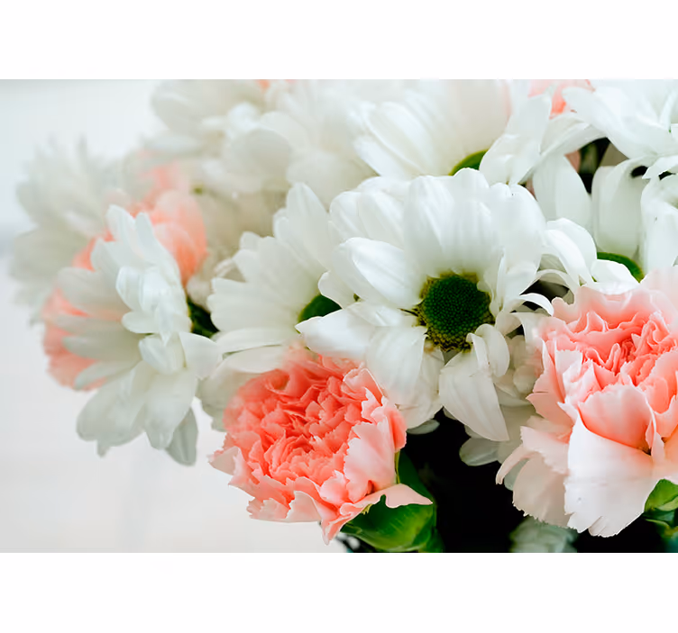 Living room blind with beautiful white bouquet - TenStickers