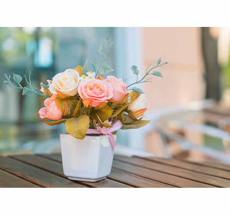 Living room blind roses on table - TenStickers