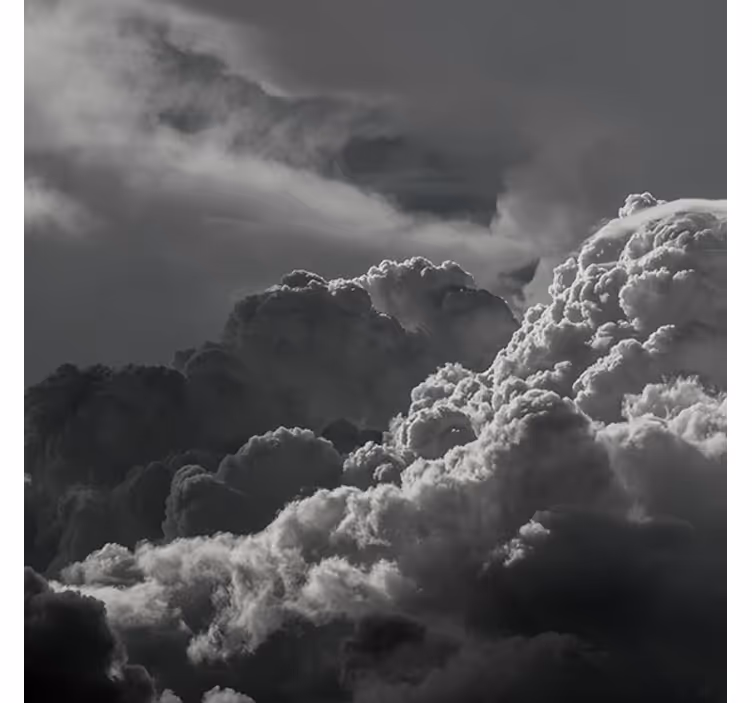 Living room blind in black and white cloud sky - TenStickers