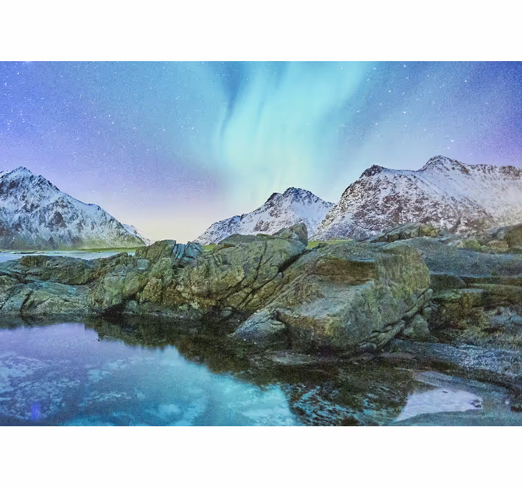 Landscape wall mural northern lights reflection - TenStickers