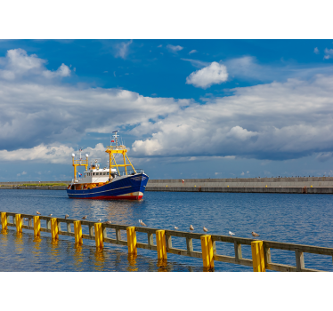 Gdynia Ship under the sea wall mural - TenStickers