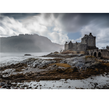Eilean Donan Castle mural wallpaper - TenStickers