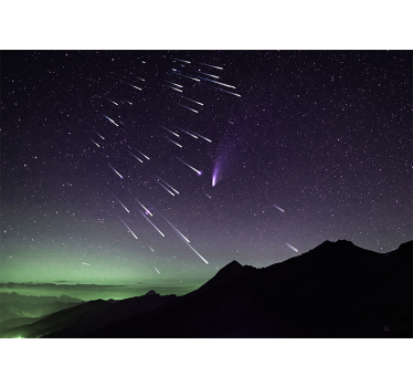 Space wall mural shooting stars night - TenStickers