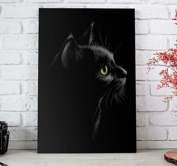 Amazing Black cat canvas print - TenStickers