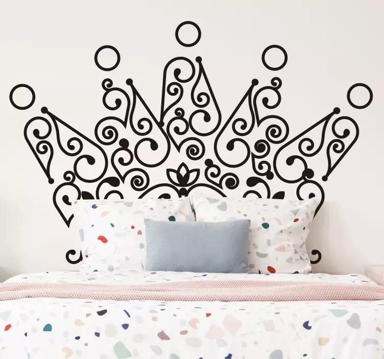 Crown headboard wall sticker - TenStickers