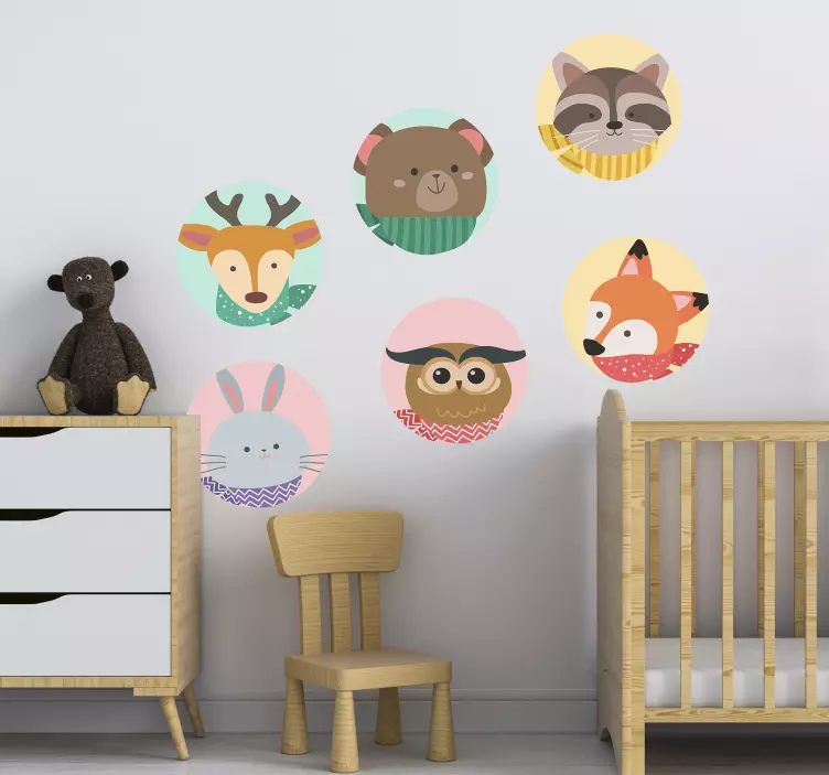 Children-animals-forest wild animal decal - TenStickers