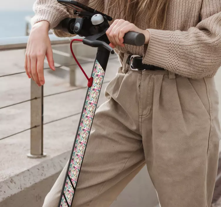 Skateboard SplashThis skateboard is designed to provide a smooth  - TenStickers