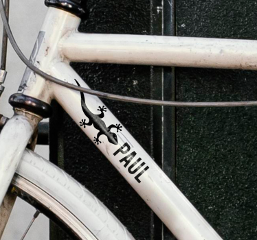 Gecko with name bike sticker - TenStickers