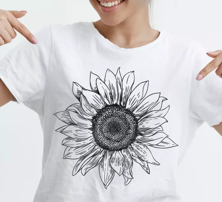 Black sunflower custom t-shirt - TenStickers