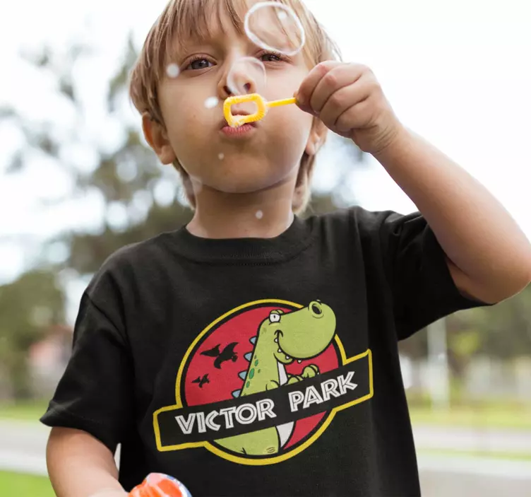 Jurassic Park dinosaur kids t-shirt  with name - TenStickers