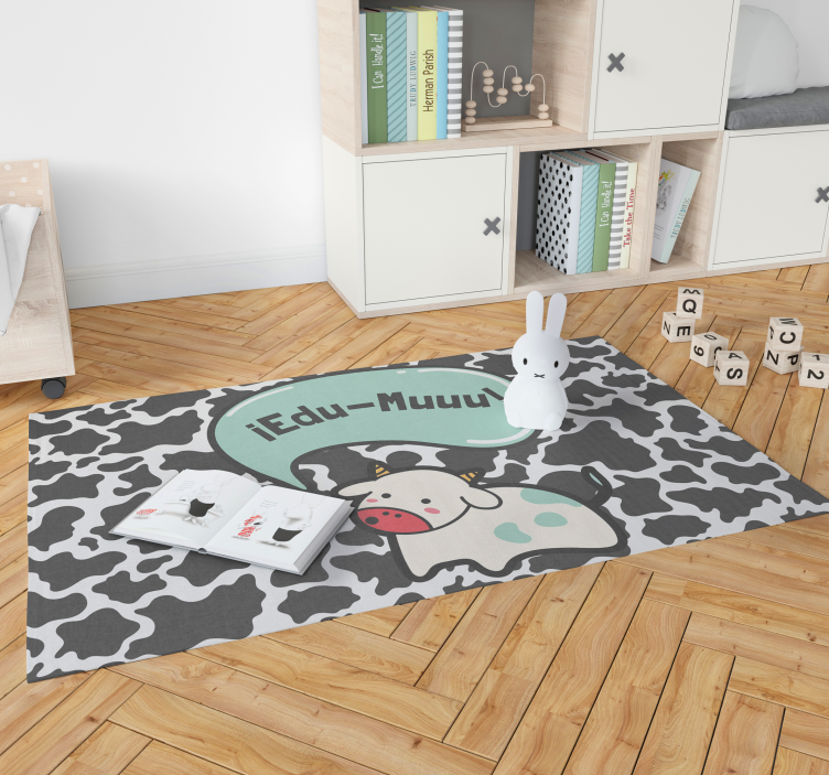 Personnalised cow vinyl rug with name - TenStickers