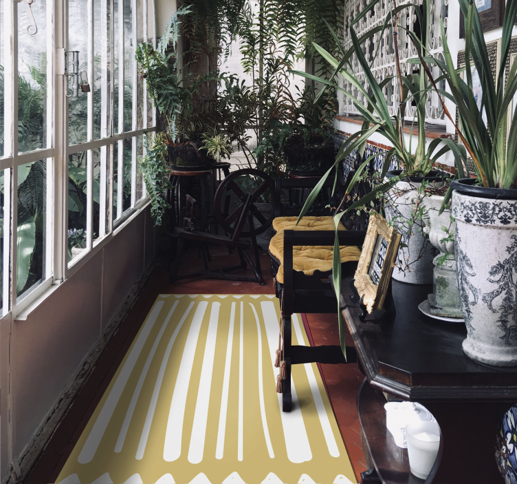 Yellow and white stripes and triangles carpet - TenStickers