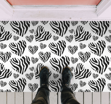 Zebra animal print heart animal print carpet - TenStickers